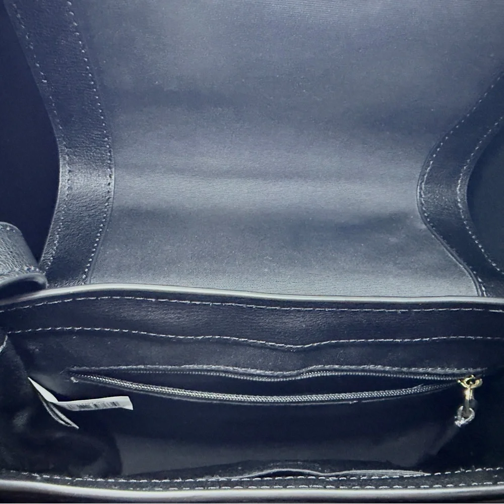 Marc Jacobs Black and Gold Rider Saddle Leather Bag - Picture 9 of 11